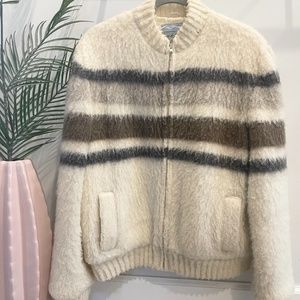 Men’s sz 42 VINTAGE Icelandic knit wool jacket